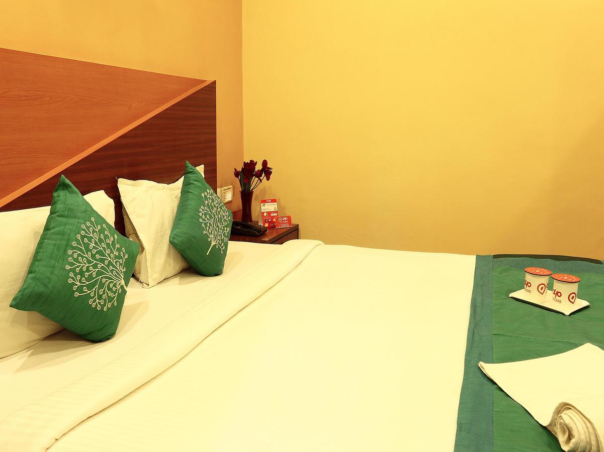 Hotel Trimoorti Kalkutta Kültér fotó