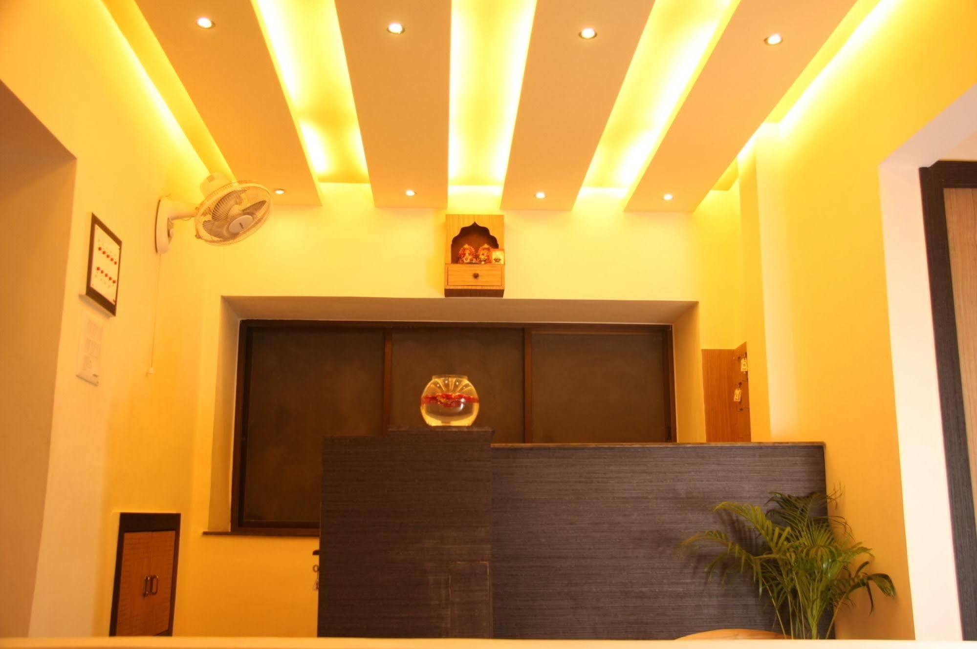 Hotel Trimoorti Kalkutta Kültér fotó